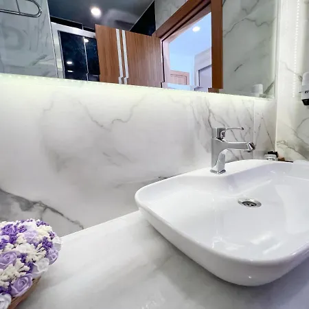 Dna (adults Only) داليان