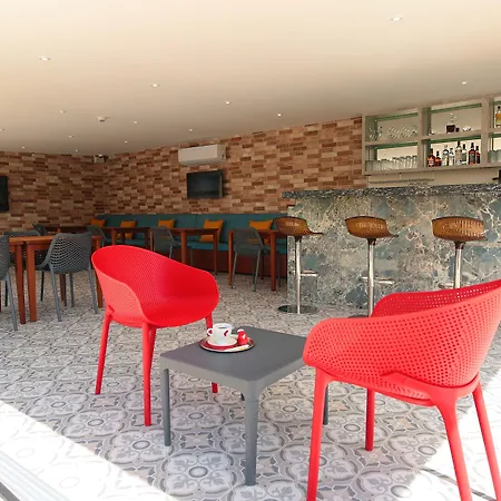 Ξενοδοχείο Dna (adults Only)