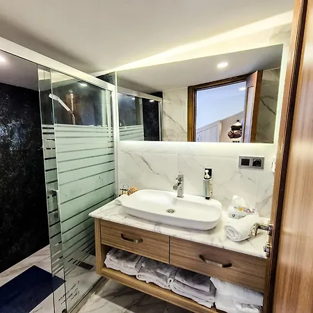 Hotel Dna (adults Only) *